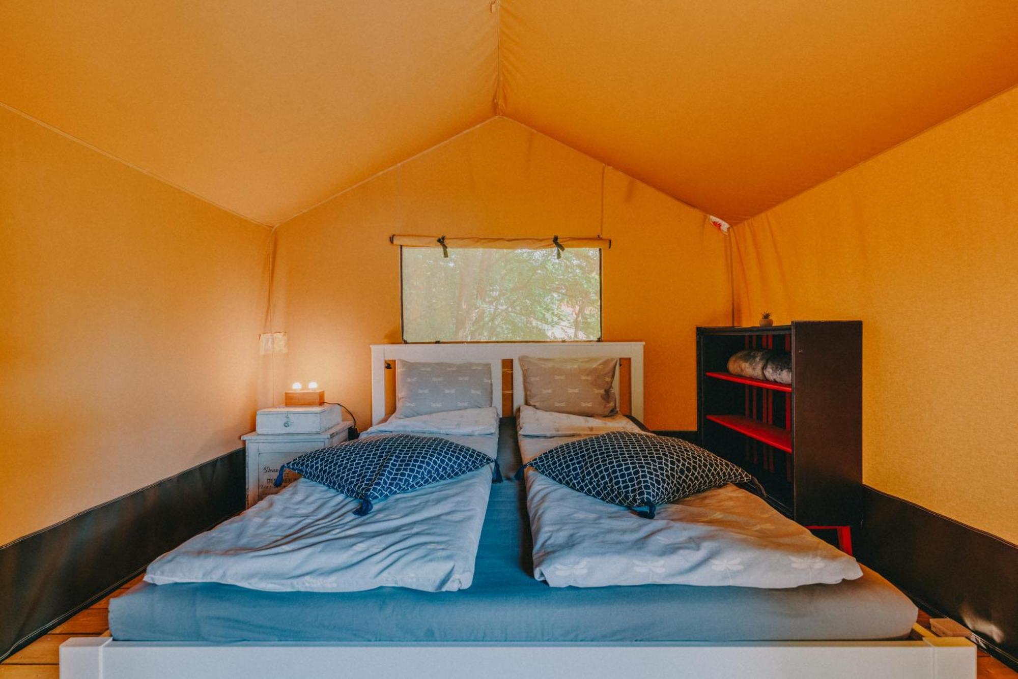 Rendes Glamping Hotell Balatonrendes Eksteriør bilde