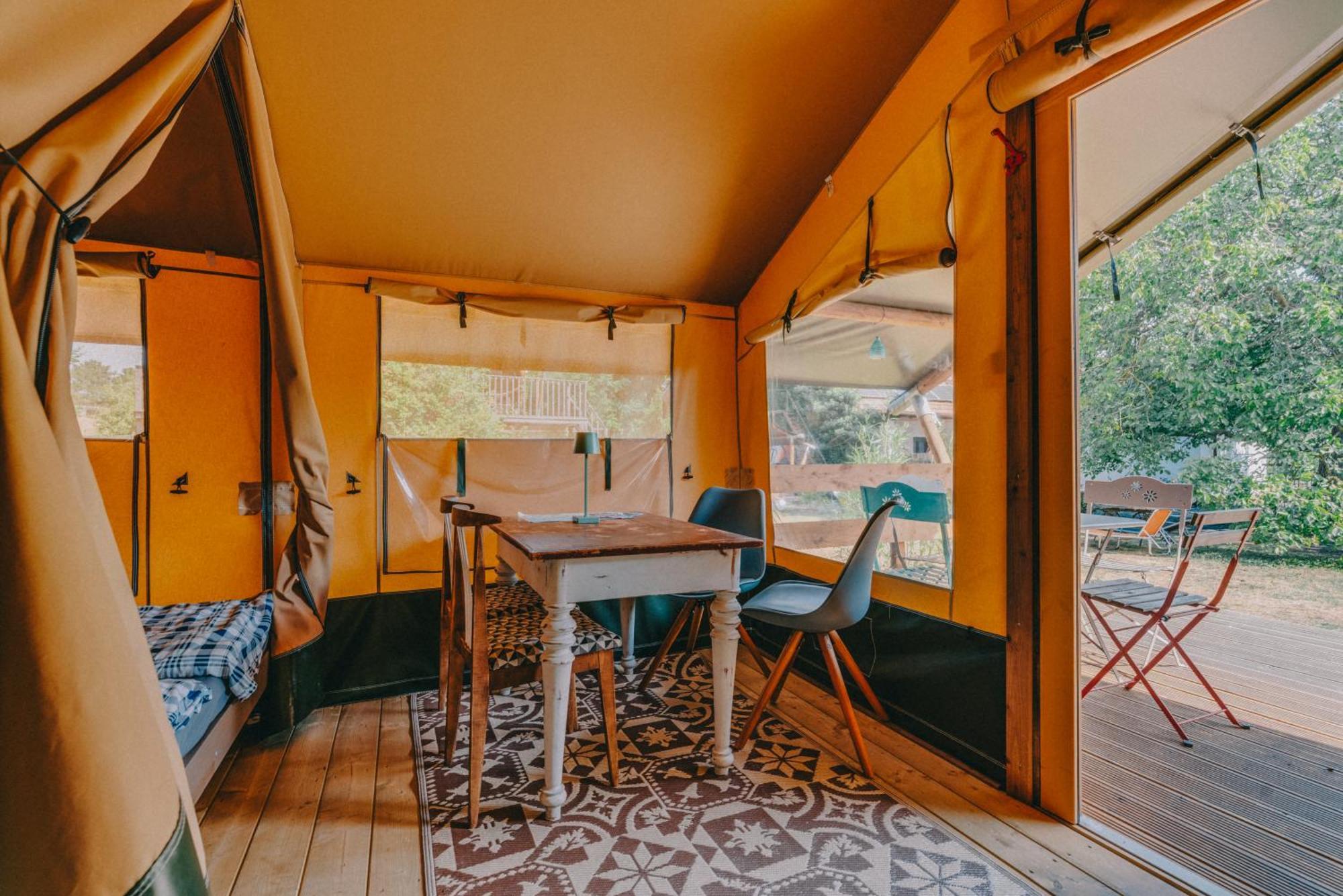 Rendes Glamping Hotell Balatonrendes Eksteriør bilde