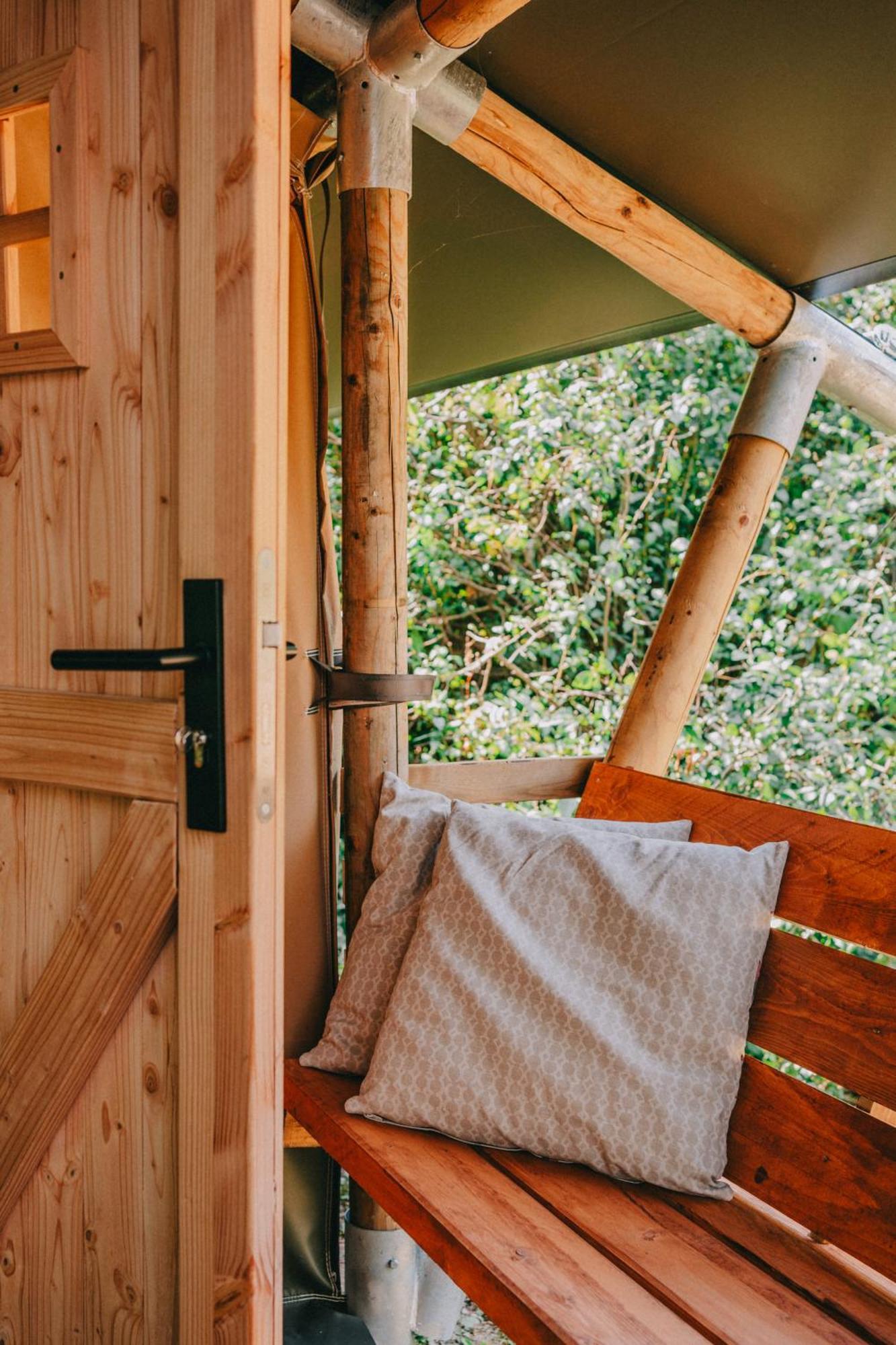 Rendes Glamping Hotell Balatonrendes Eksteriør bilde