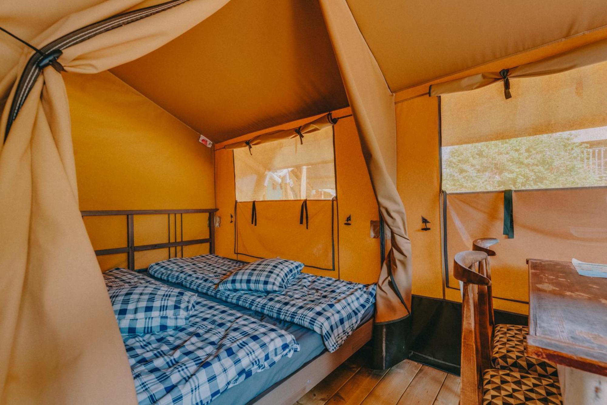 Rendes Glamping Hotell Balatonrendes Eksteriør bilde