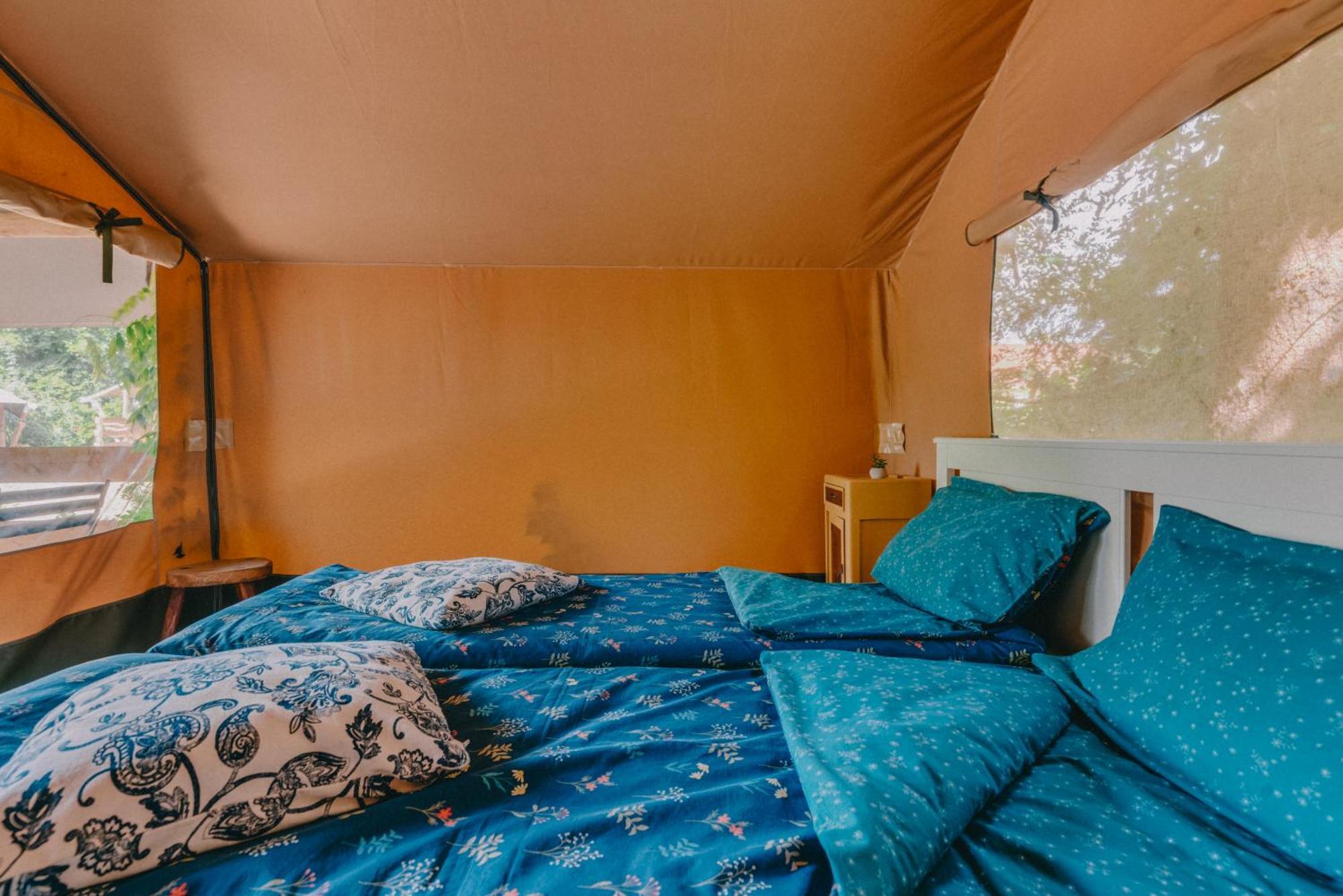 Rendes Glamping Hotell Balatonrendes Eksteriør bilde